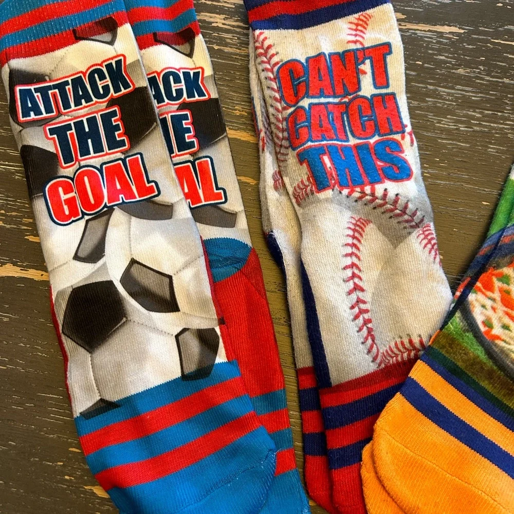 8 pair of kids baseball, soccer socks. Grade/Middle school aged. - Picture 2 of 8